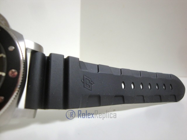 Panerai replica luminor submersible 1950 amagnetic 3days automatic titanio 47mm PAM01389 imitazione - immagine 9