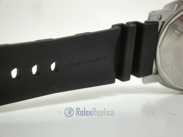 Panerai replica luminor submersible 1950 amagnetic 3days automatic titanio 47mm PAM01389 imitazione - immagine 13