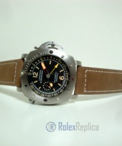 Alternative view of Panerai replica luminor marina submersible depth gauge acciaio strip leather imitazione copia